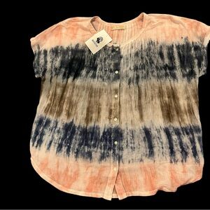 B.O.G Collectives Women’s Blouse. New/Sample Size Med. Multi-Colored